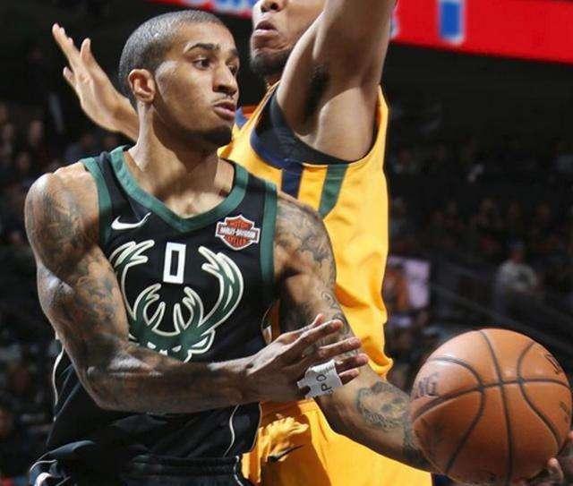 奥运首秀破三纪录 中国女大力士罗诗芳59公斤级摘金