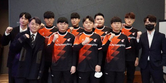 将为两队提 将为两队提