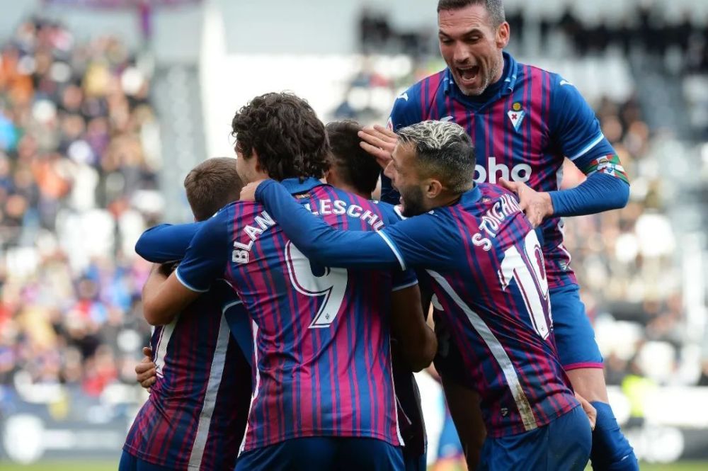 体育NBA：约基奇砍下40分 掘金112-97森林狼