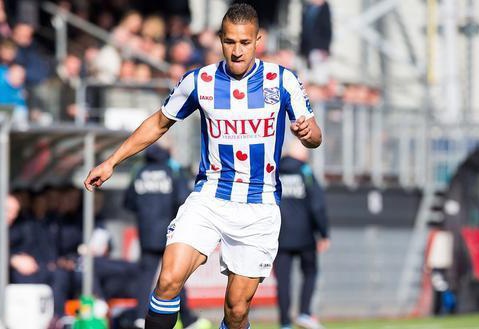 一步都充满 一步都充满