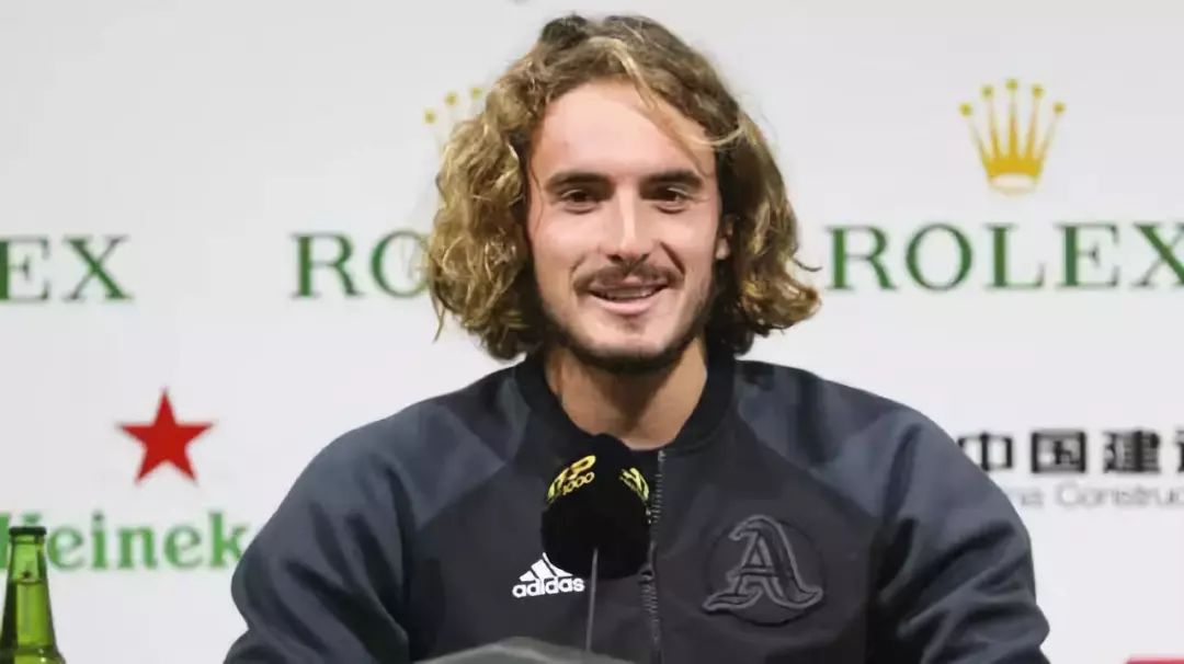 禁区内无球 禁区内无球