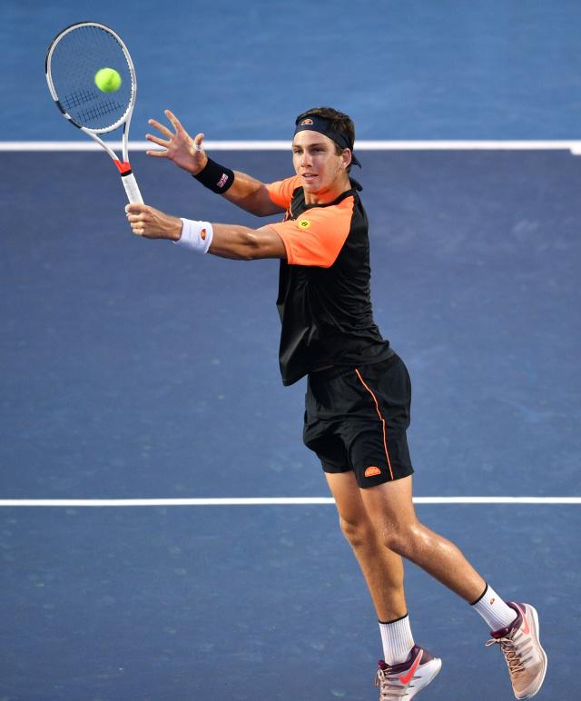 NBA：湖人詹姆斯全场37分