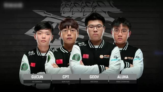 记者：帮助谢周三度过财政困境，曼联承担阿马斯租借所有费用